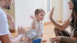 Simplifiez votre quotidien avec nos conseils pratiques pour parents. Découvrez des astuces et équipements pour une vie de famille plus sereine sur Frimousse Produits Enfants.